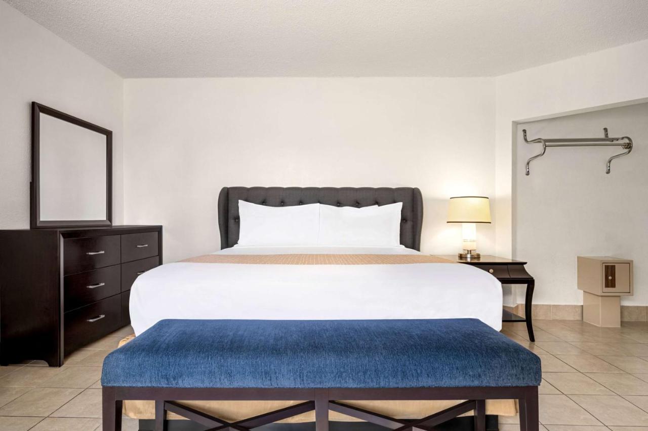 Travelodge By Wyndham Las Vegas Exterior photo