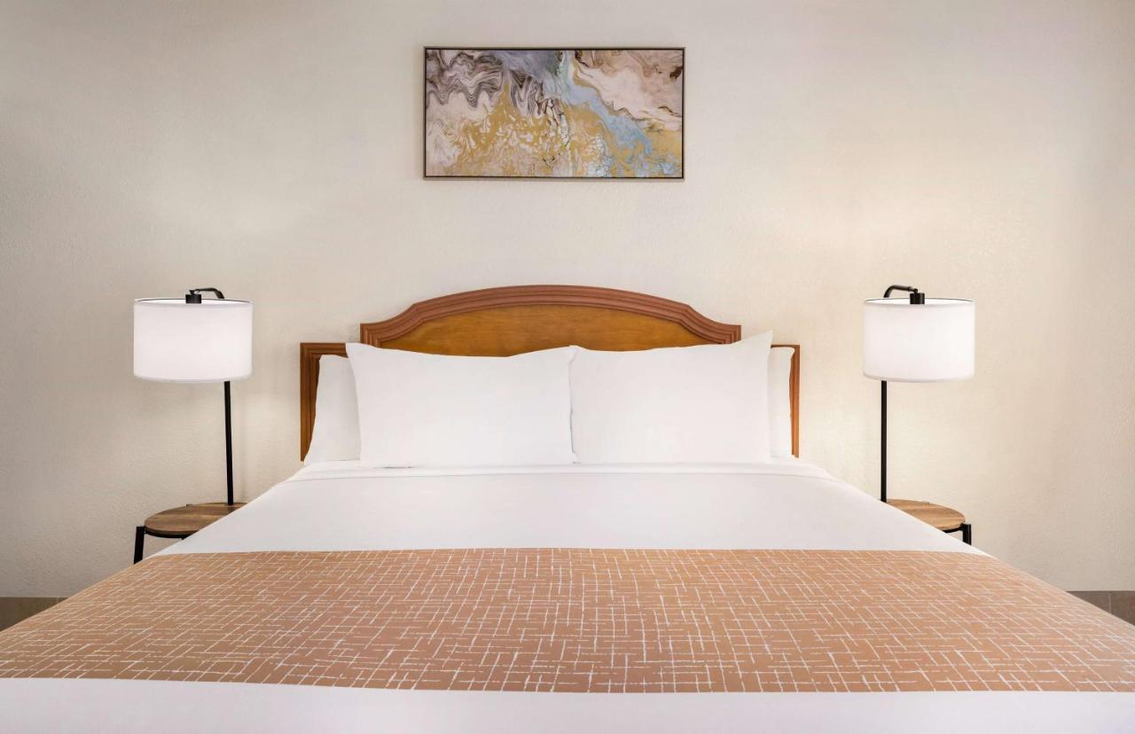 Travelodge By Wyndham Las Vegas Exterior photo