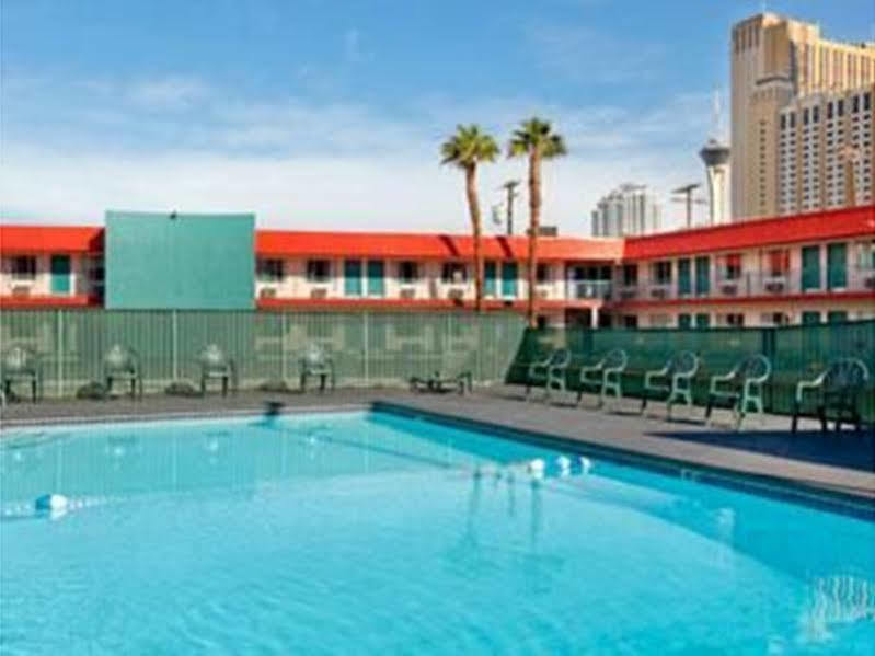 Travelodge By Wyndham Las Vegas Exterior photo